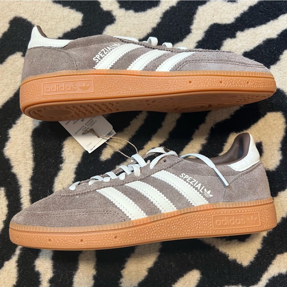 NWT Adidas Handball Spezial Sneakers Earth Strata Off White Gum Sz Women 6.5 - Picture 11 of 15